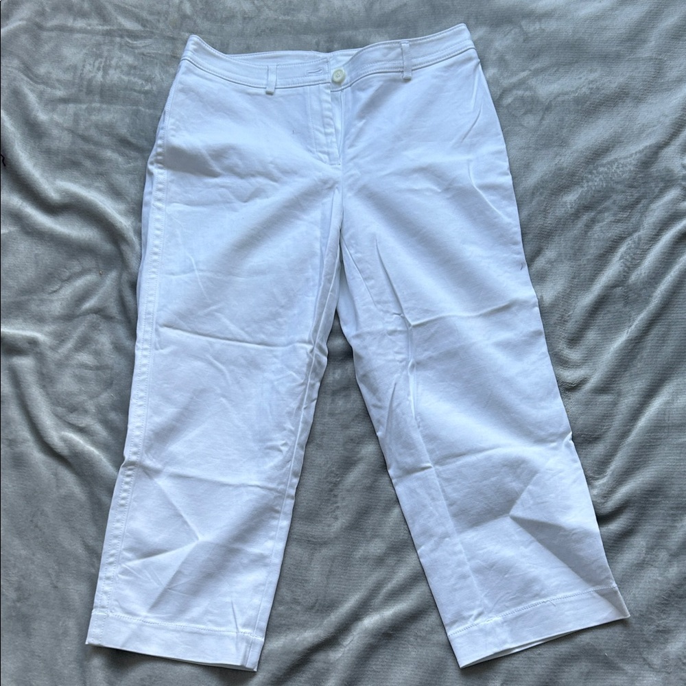 Women's White Capris